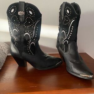 Black Cowboy Dingo boots great condition sz 6 1/2